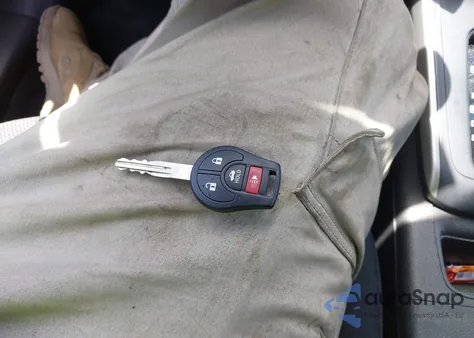 2017 Nissan Sentra S z USA, uszkodzony, nr VIN 3N1AB7AP2HY376187